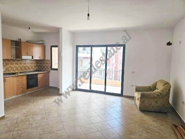 Two bedroom apartment for rent in 3 Deshmoret street in Tirana, Albania.&nbsp;
Located on the 4th f